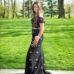 Sherri Hill prom dress